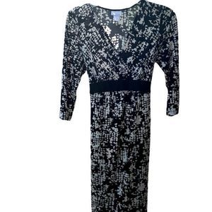 Motherhood Maternity Black & White V
Neck Tie Dress Size S